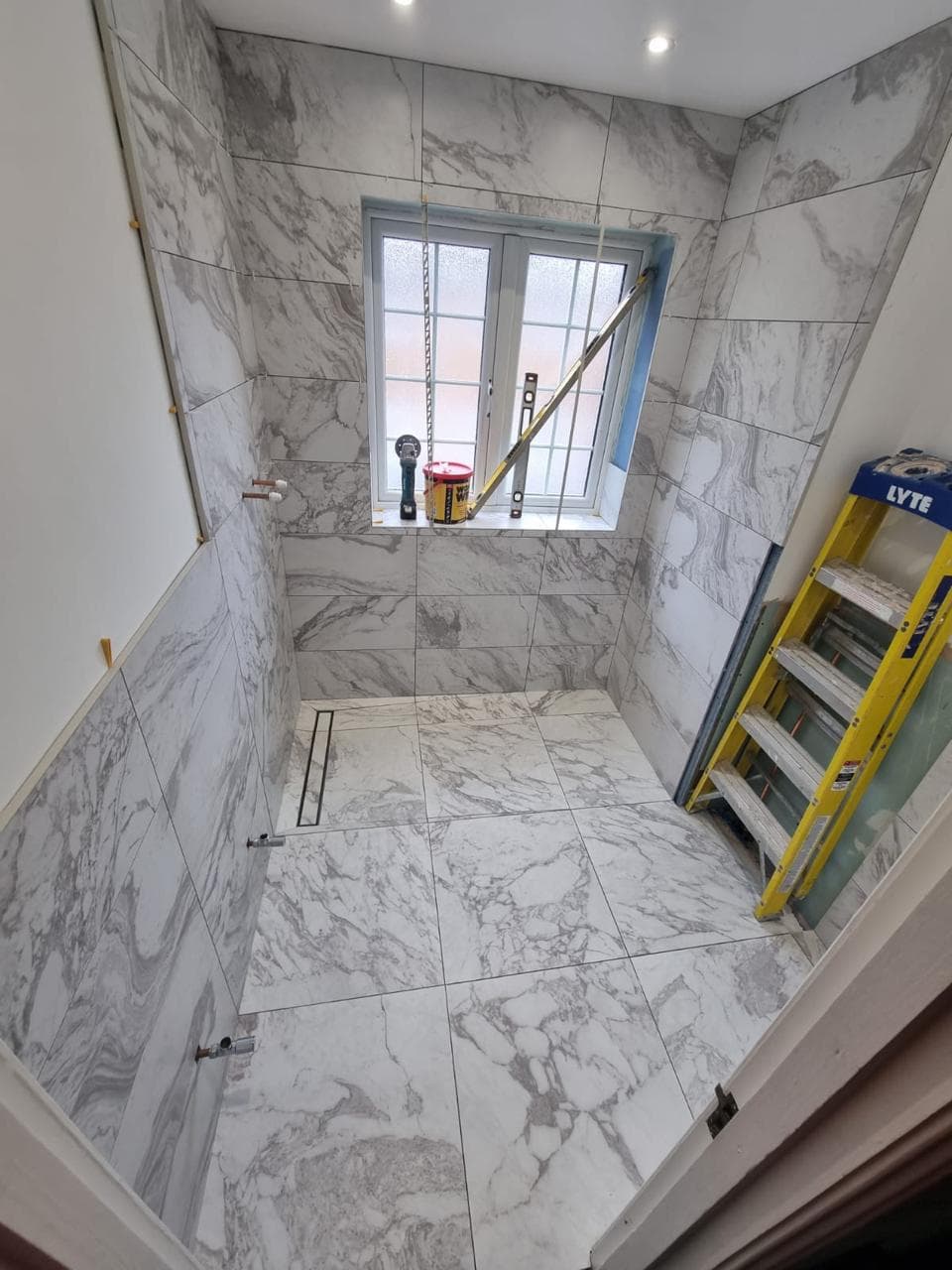 Bathroom Renovation in Dubai by H.E.M
