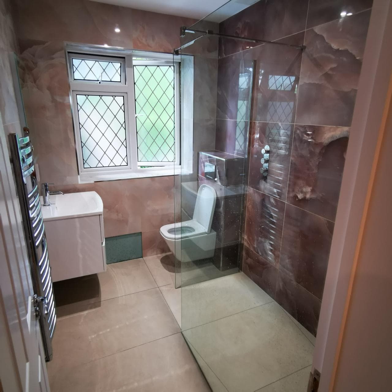 Bathroom Renovation in Dubai by H.E.M